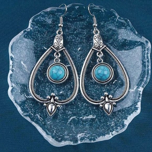 Anthropologie Jewelry - ♥ Anthropologie Vintage Turquoise Circle Earrings ♥